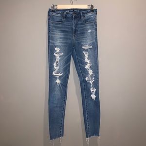 American Eagle Ripped Jeans Size 6
